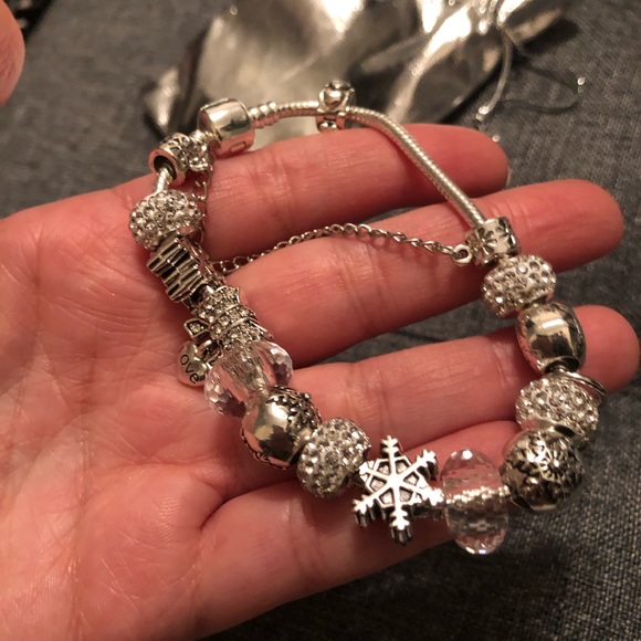 Charm bracelet - Picture 2 of 3